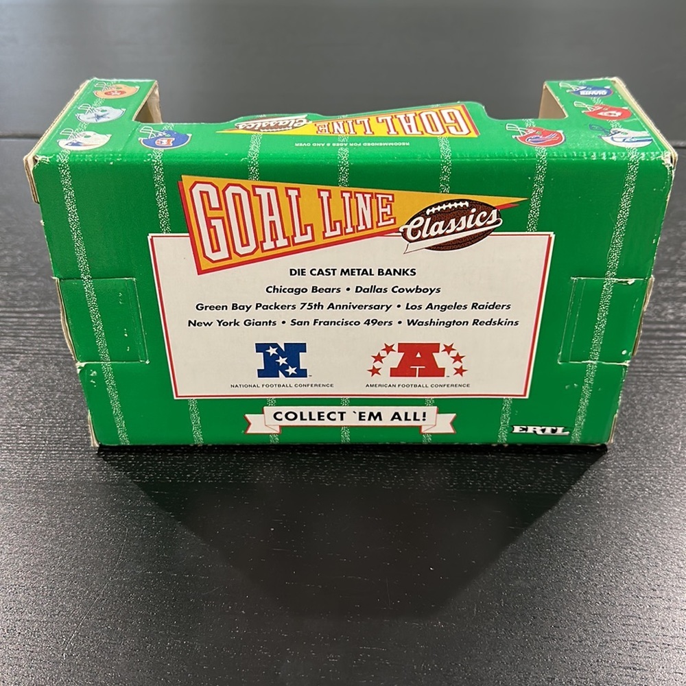 New England Patriots Vintage Goal Line Die Cast Metal Car Coin Bank - Picture 8 of 9